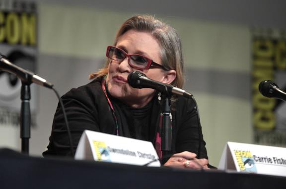 Carrie Fisher durante una conferenza al SDCC