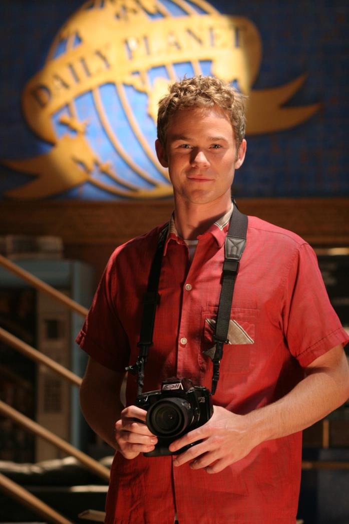 Aaron Ashmore veste i panni di Jimmy Olsen in Smallville Aaron Ashmore nelle vesti di Jimmy Olsen in Smallville