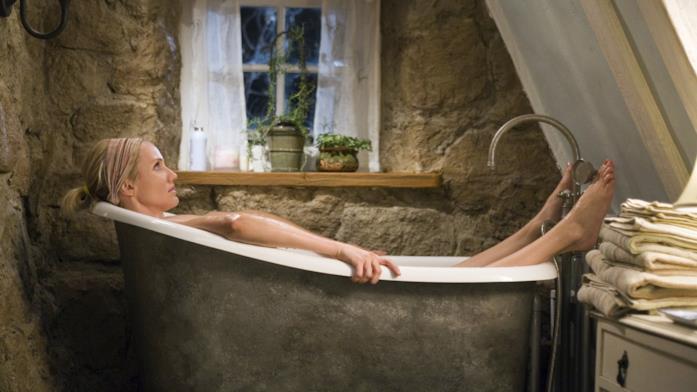 L'amore non va in vacanza Una scena del bagno di Cameron Diaz ne L'amore non va in vacanza