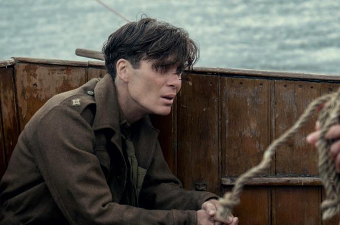 Cillian Murphy interpreta un soldato superstite inglese Il personaggio di Cillian Murphy a bordo della Moonstone