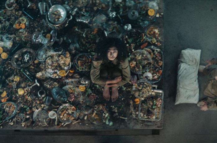 Una scena di The Platform