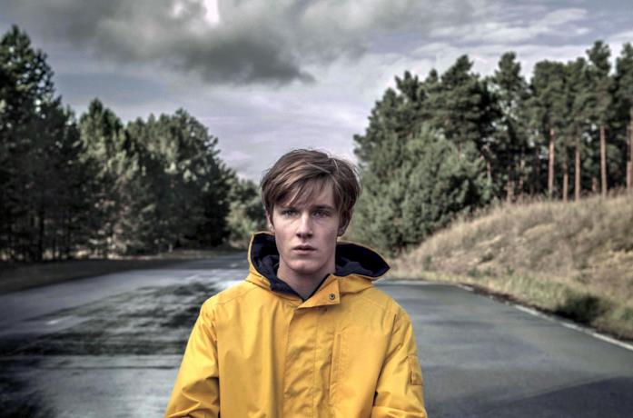 Louis Hofmann nei panni di Jonas Kahnwald in Dark