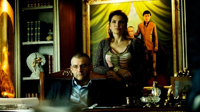 Gomorra: Don Pietro e Donna Imma nella stagione 1