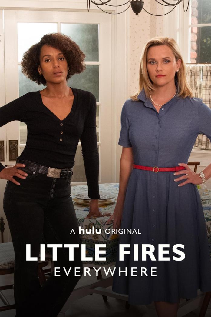 Il poster di Little Fires Everywhere Kerry Washington e Reese Witherspoon nella locandina di Little Fires Everywhere