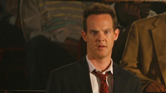 Uno dei personaggi principali di Detective Monk, Randy Disher Randy Disher impegnato durante un'indagine