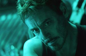 Un primo piano di Robert Downey Jr. in Avengers: Endgame