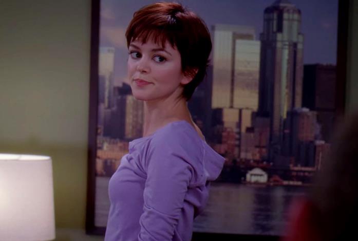 Nora Zehetner è Reed Adamson La specializzanda Reed