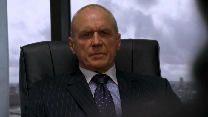 Charles Widmore su Lost Widmore, il padre di Penny su Lost