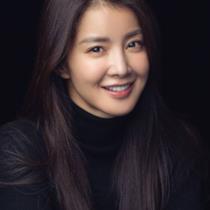 Lee Si-young