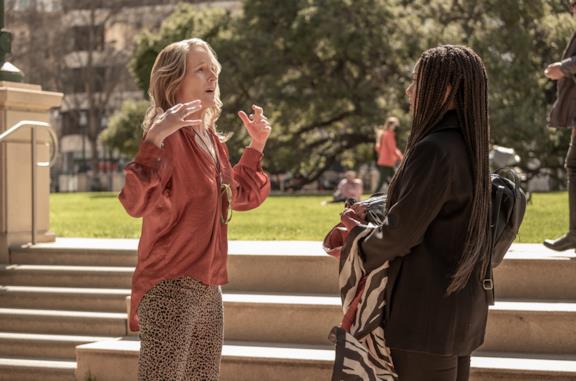 Blindspotting: cosa sappiamo della serie Starz con Helen Hunt