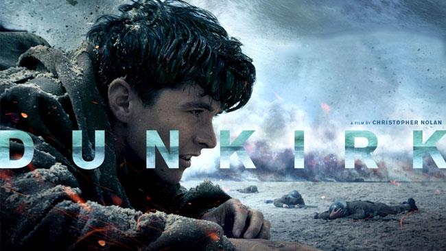 Particolare del poster ufficiale di Dunkirk, con un soldato sulla spiaggia