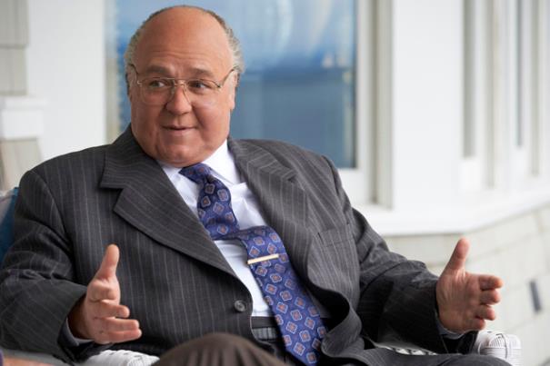 Un irriconoscibile Russell Crowe nei panni di Roger Ailes