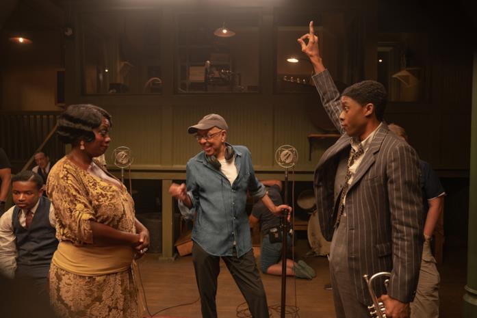 Ma Rainey's Black Bottom, cosa c'è da sapere sull'ultimo film con Chadwick Boseman Boseman e Davis sul set