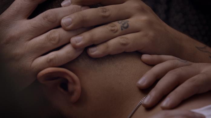 Pray Away, il documentario che svela i segreti del movimento ex-gay Julie Rodgers in una scena del documentario Pray Away