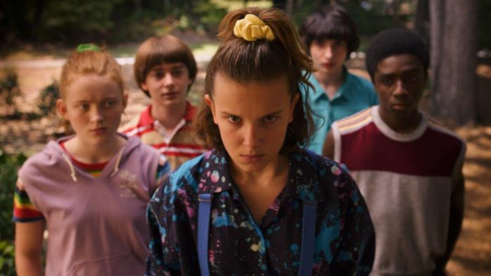 Undici e gli altri protagonisti di Stranger Things 3 Una sequenza della terza stagione di Stranger Things