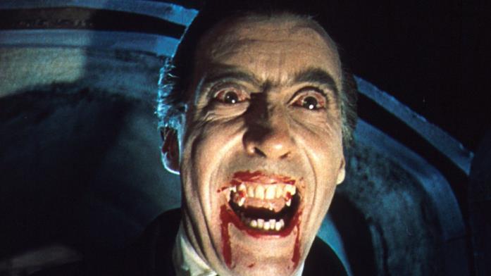 Christopher Lee nei panni di Dracula