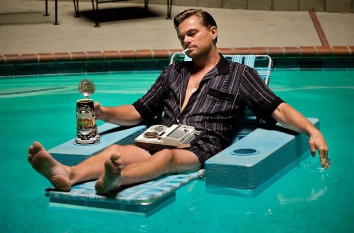Leonardo DiCaprio in una scena del film C'era una volta a... Hollywood