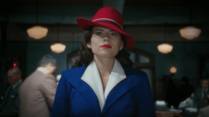 La TVA ha cancellato Agent Carter dalle linee temporali? Agent Carter con il vestito blu