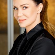 Claudia Christian