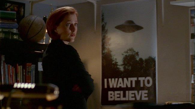 X-Files è una delle migliori serie TV dedicate al mondo della fantascienza e sugli alieni