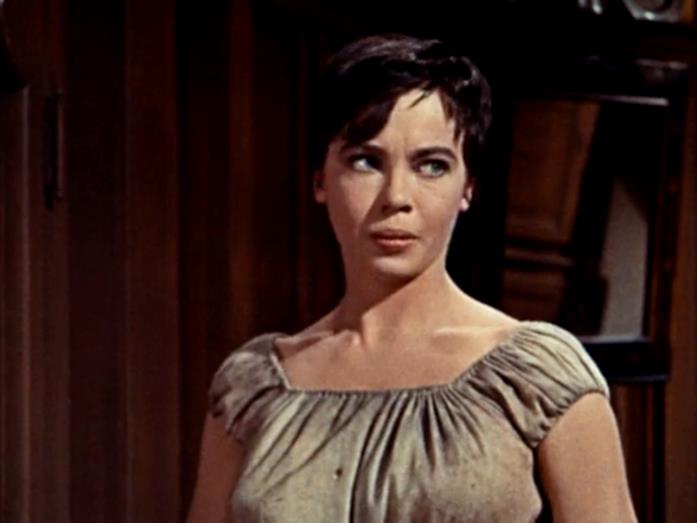 Leslie Caron è Cenerentola ne La scarpetta di vetro Leslie Caron in una scena de La scarpetta di vetro
