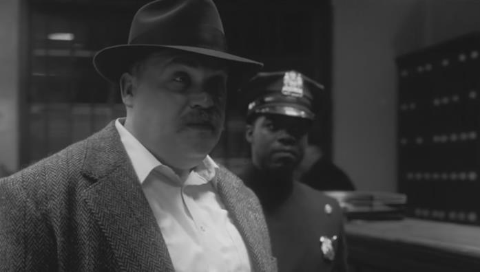 Glenn Fleshler e Jovan Adepo in una scena della serie TV Watchmen