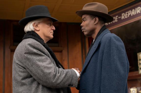 Tommaso Ragno e Chris Rock in una scena tratta dal primo episodio della stagione