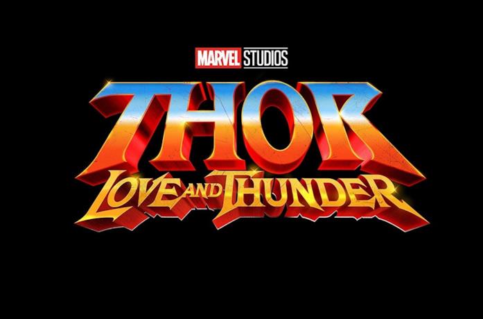 Il poster del film Thor: Love and Thunder