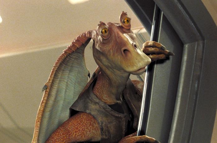 Jar Jar Binks in una scena della trilogia prequel