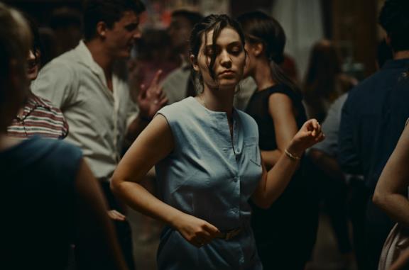 L'Événement, la recensione del controverso film che ha vinto il Leone d'Oro a Venezia 78