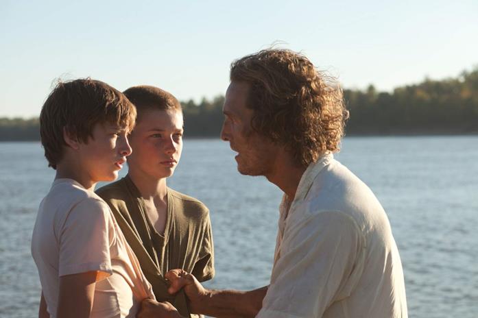 Matthew McConaughey, i suoi 10 film migliori Matthew McConaughey in una scena del film Mud