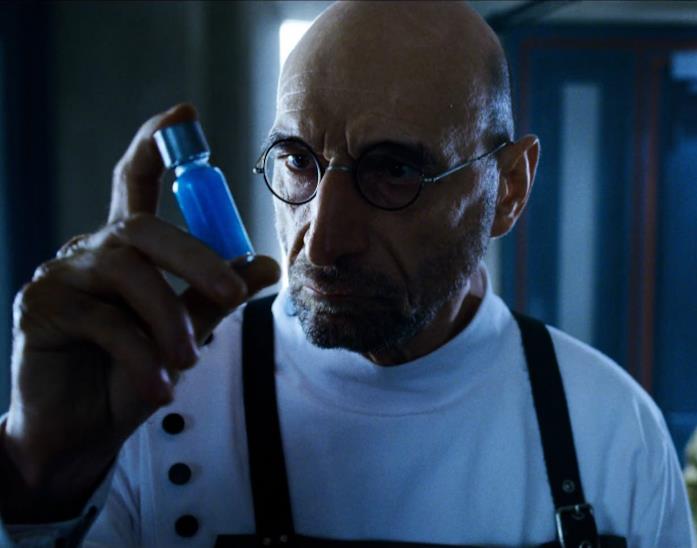 Tutte le morti di Stranger Things: ripercorriamole stagione per stagione Il Dr. Zharkov in Stranger Things 3