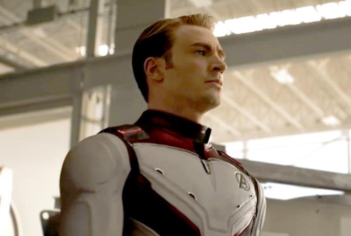 Capitan America con la tuta del viaggio nel tempo