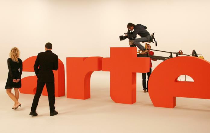 ARTE TV, in onda dal 1992 Il logo di ARTE