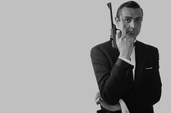 Sean Connery in una foto promozionale di 007