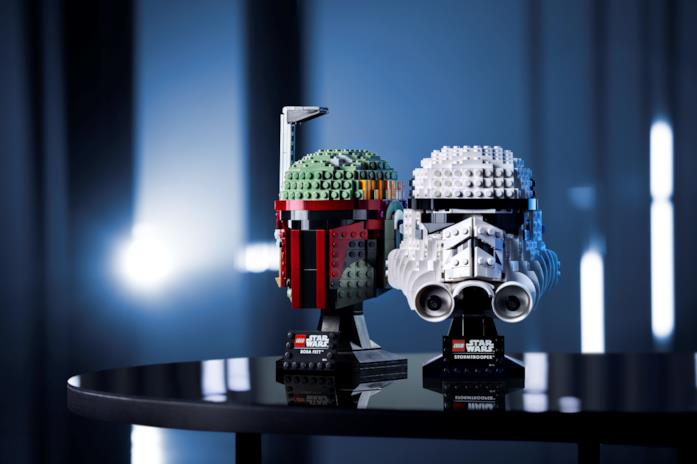 I caschi da esposizione Lego di Boba Fett e dello Stormtrooper