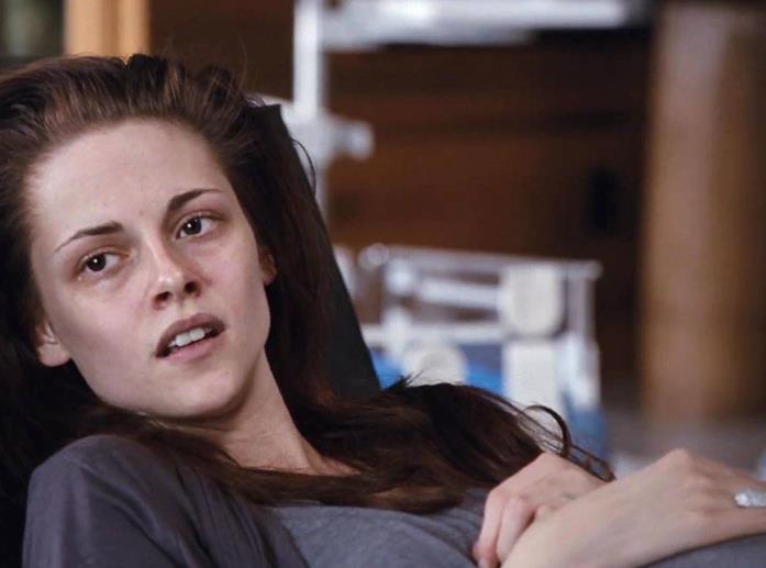 Breaking Dawn 1 Una scena di Breaking Dawn con Bella