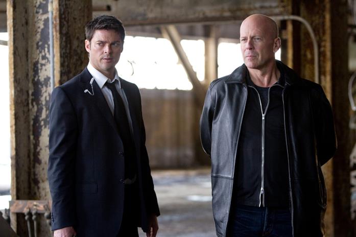 Una scena del film Red Bruce Willis e Karl Urban in Red