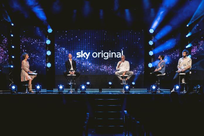 Sky original Il palco della presentazione di Sky Original
