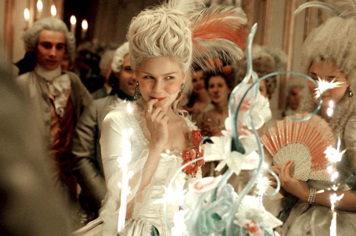 Sofia Coppola lavora a L'usanza del paese, una serie per Apple TV+ Una scena di Marie Antoinette