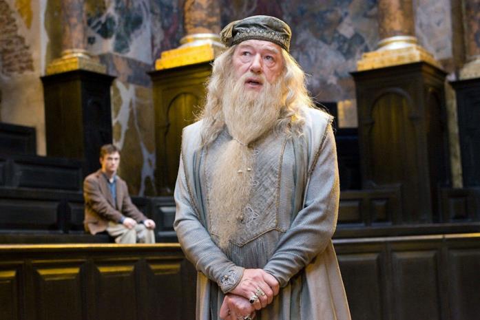 Micheal Gambon nel ruolo di Albus Silente Albus Silente al cospetto del Wizengamot