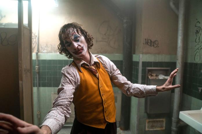 Joaquin Phoenix nei panni di Arthur Fleck