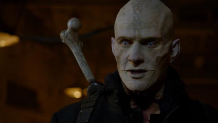 Ruper Penry-Jones interpreta il mezzosangue Quinlan Quinlan il mezzosangue è interpretato da Rupert Penry-Jones