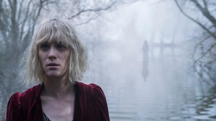 Mackenzie Davis, interprete di Kate Mandell nel film Primo piano di Mackenzie Davis