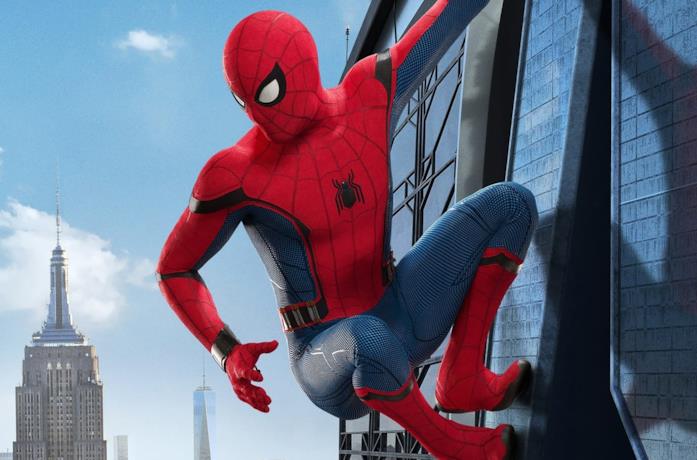 Spider-Man sulla torre degli Avengers in Spider-Man: Homecoming
