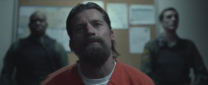 La Fratellanza Nikolaj Coster-Waldau in divisa arancione con barba