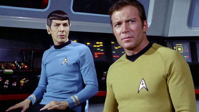 Halloween e Star Trek uniti dalla maschera di Kirk Leonard Nimoy e William Shatner in Star Trek