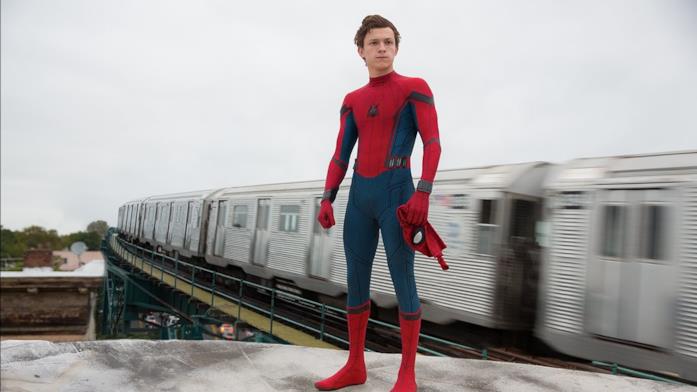 Tom Holland come Peter Parker in Spider-Man: Homecoming Tom Holland nei panni di Peter Parker