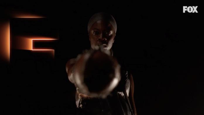 Michonne impugna Lucille nel trailer di The Walking Dead 10 Michonne con la mazza di Negan Lucille