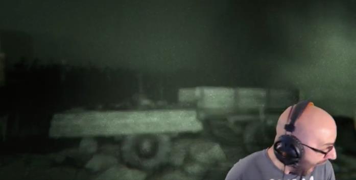 Lo streamer JurassicJunkieLive terrorizzato durante una partita ad Outlast 2 JurassicJunkieLive terrorizzato durante una partita ad Outlast 2